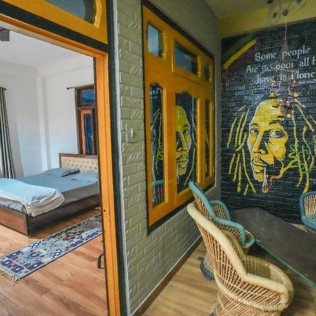 Pahadirovers Homestay & Cafe Kasol Exterior photo