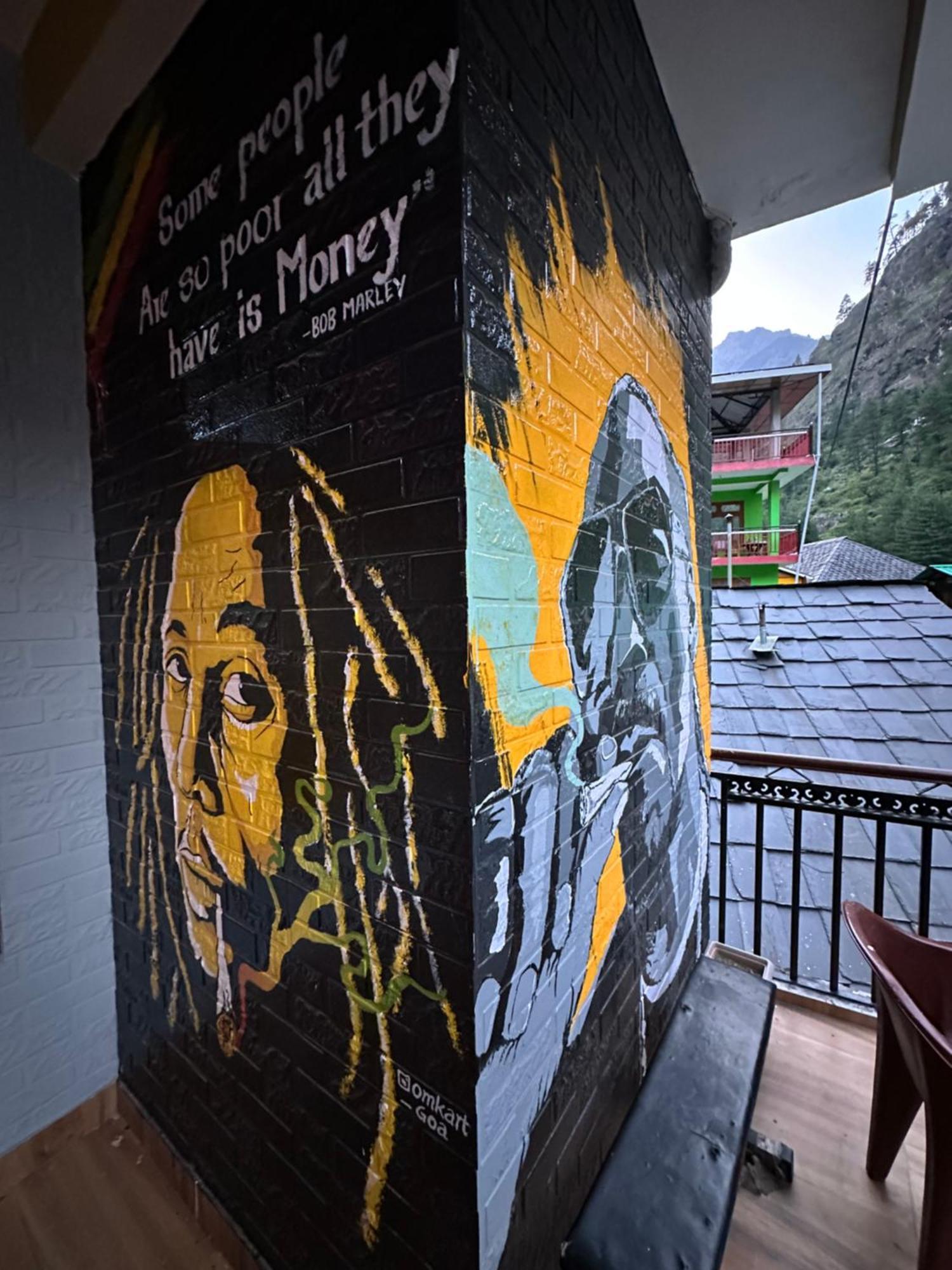 Pahadirovers Homestay & Cafe Kasol Exterior photo